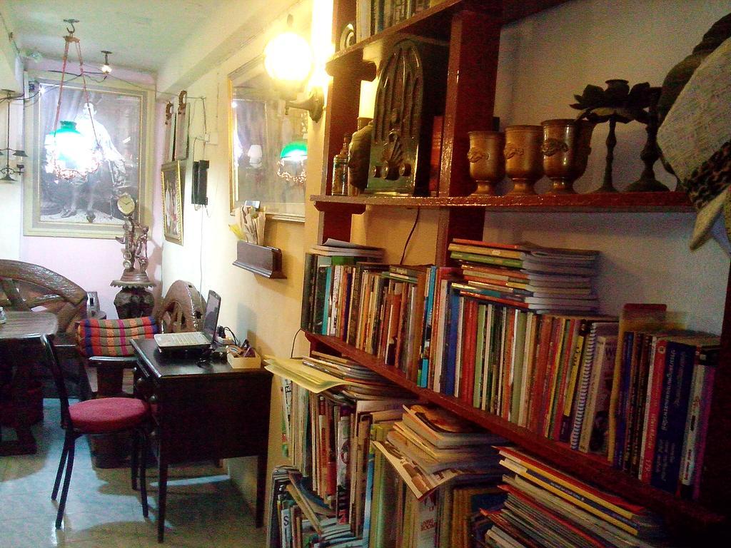 Cafe De Baan Raow Hotel กรุงเทพมหานคร ภายนอก รูปภาพ