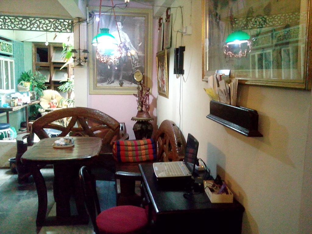 Cafe De Baan Raow Hotel กรุงเทพมหานคร ภายนอก รูปภาพ
